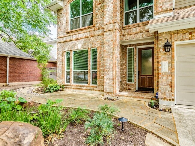 Foto del edificio - 6318 Zadock Woods Dr