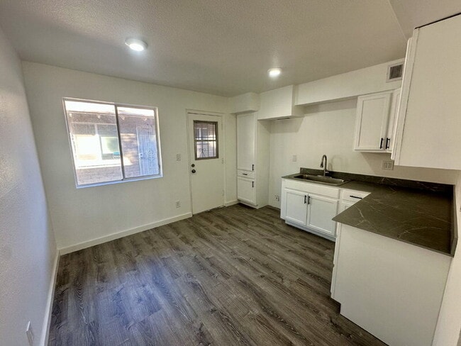 Foto del edificio - 2725 S Rural Rd