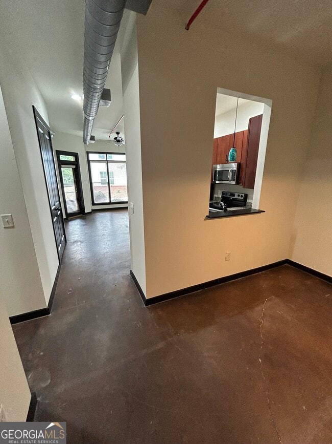 Building Photo - 250 Martha Dr