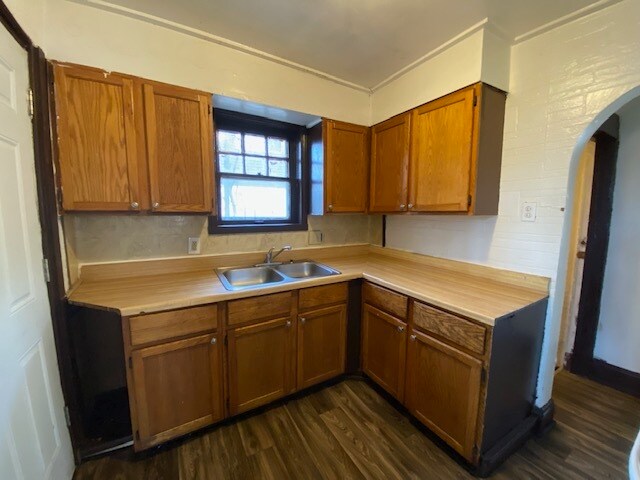 Foto del edificio - 553 Whitney Ave