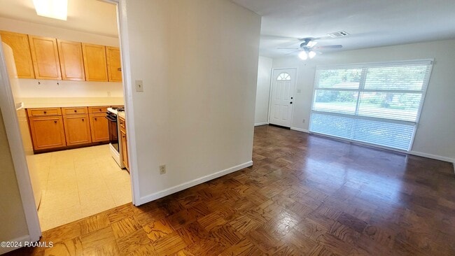 Building Photo - 115 Antigua Dr