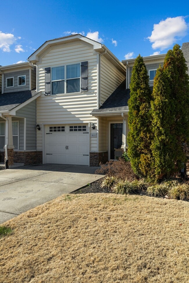 Foto del edificio - 911 Keepsake Diamond Ln