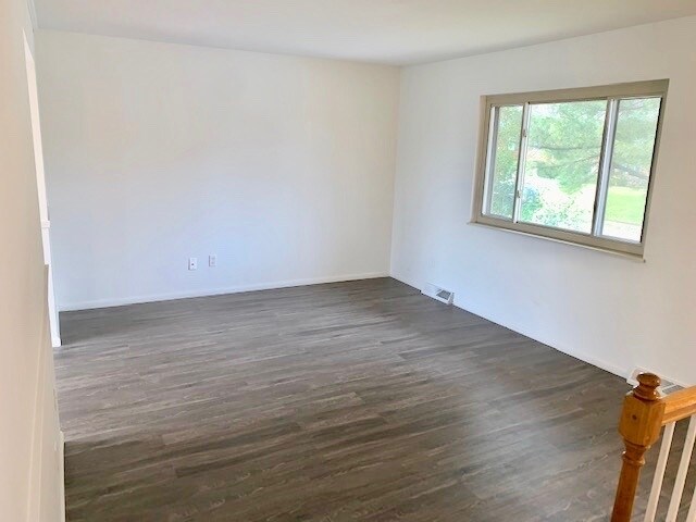 Foto del edificio - 833 Wesley Dr