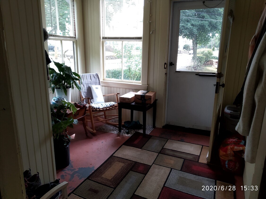 38 Jewett St, Newton, MA 02458 Townhome Rentals in Newton MA