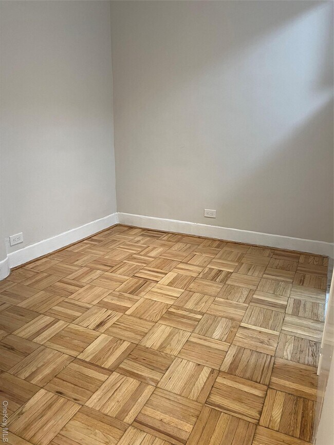Foto del edificio - 509 E 77th St