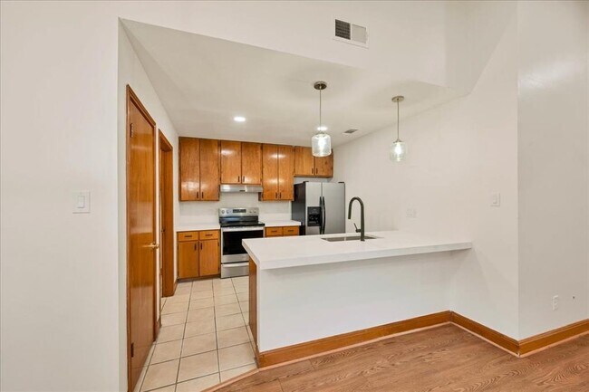 Foto del edificio - 108 S Kaupo Dr