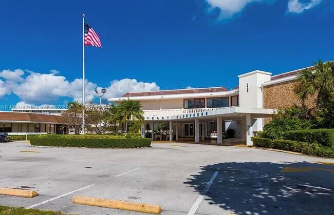 Foto del edificio - 2999 Point E Dr