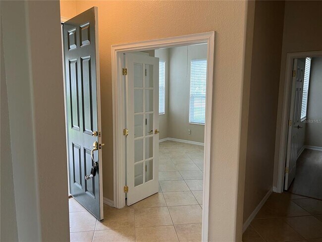 Building Photo - 177 Cipriani Way