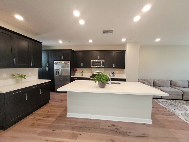 Foto del edificio - 16755 Coyote Bush Dr