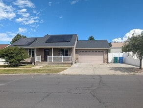 Building Photo - 1038 W 720 N