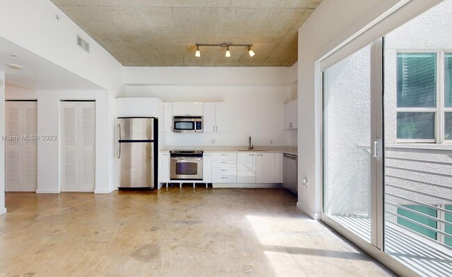 Foto del edificio - 133 NE 2nd Ave