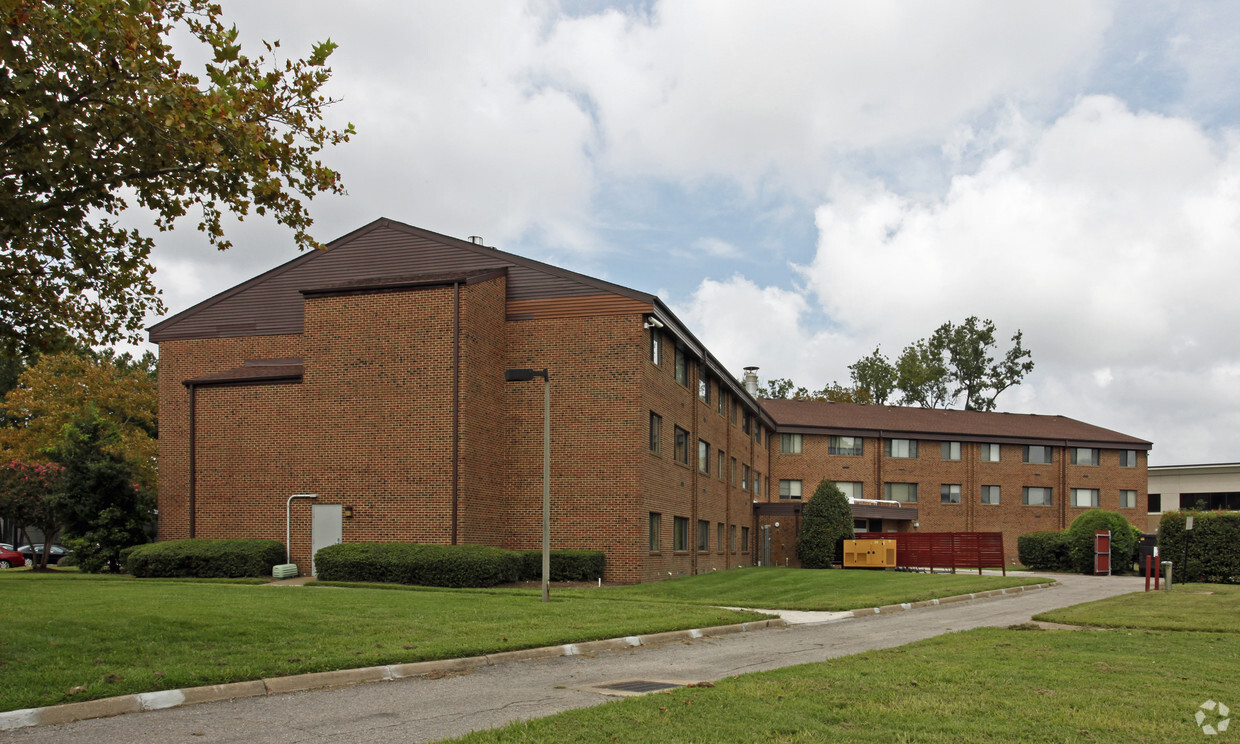 Foto del edificio - Bobbitt Midrise