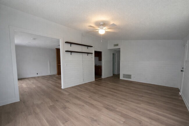 Foto del edificio - 7 Carol Ct