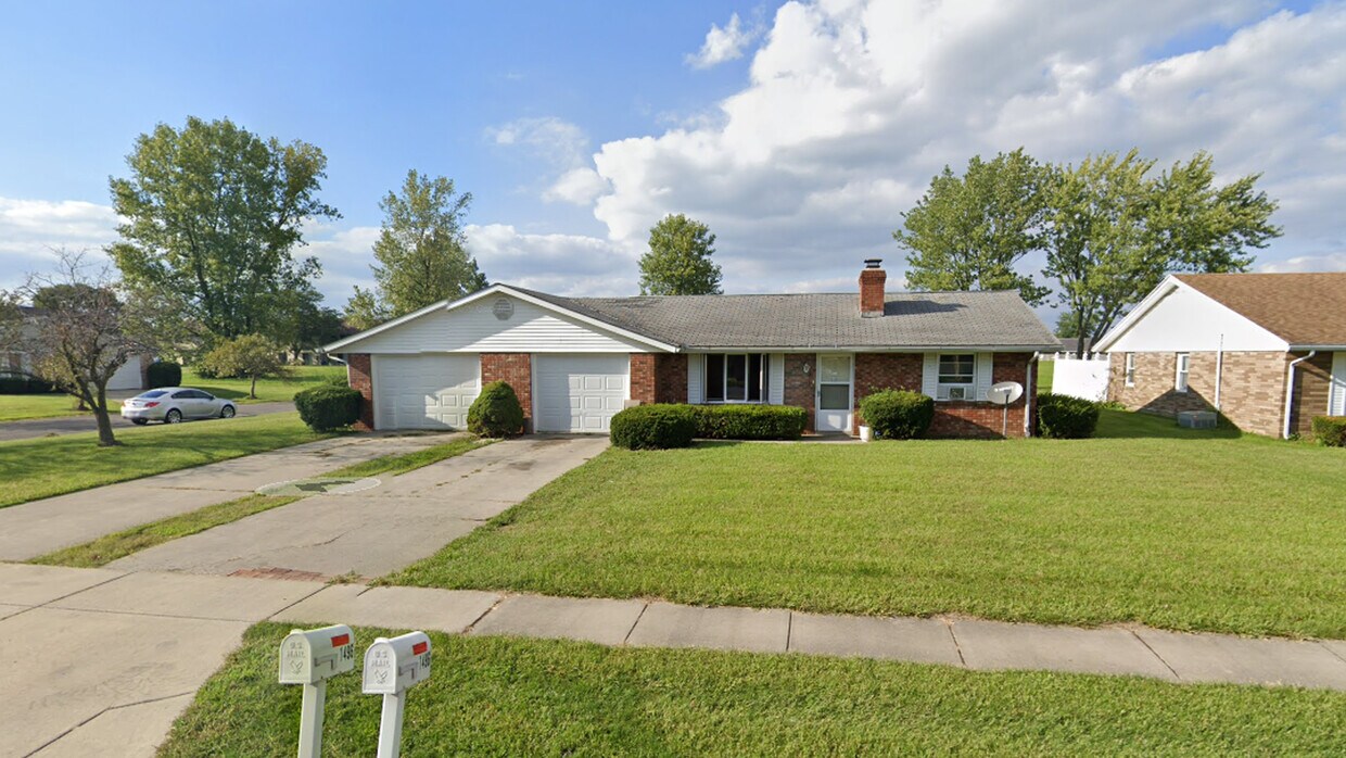 1496 Edgewood Dr, Lima, OH 45805 Townhome Rentals in Lima OH