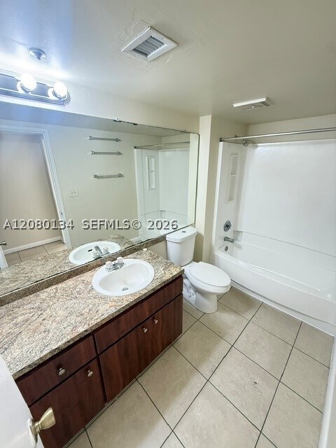 Building Photo - 8335 Coral Lake Dr