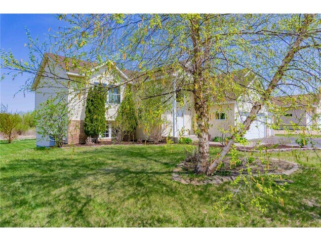 Foto del edificio - 2112 Blake Ave