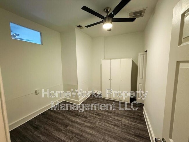 Building Photo - 1824 St Paul St