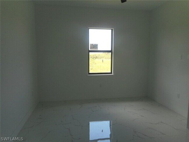 Foto del edificio - 2438 Venice