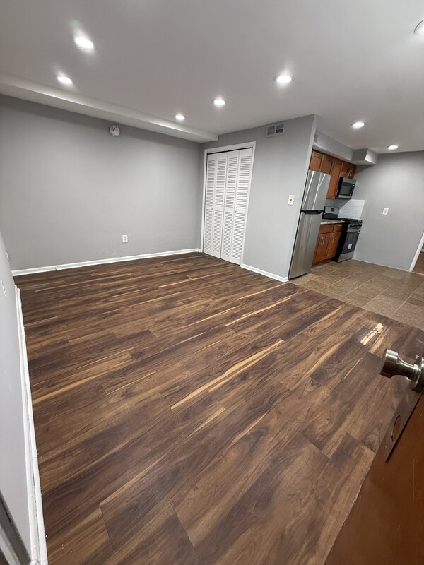 Photo - 4132 Longshore Avenue - 1