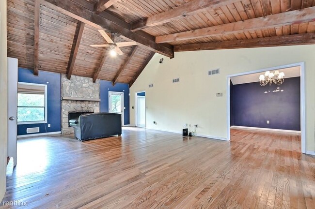 Building Photo - 5 br, 3 bath House - 2050 Paran Court