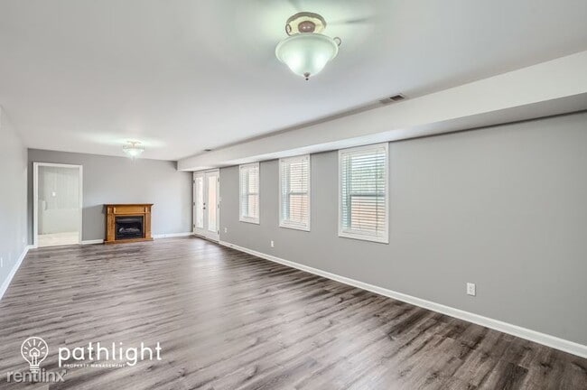 Building Photo - 4 br, 3 bath House - 3015 Wellbrook Dr UNIT