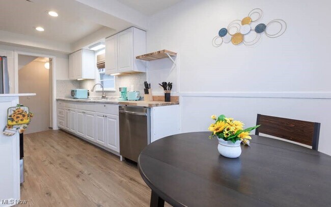 Foto del edificio - 4029 Stonehaven Rd