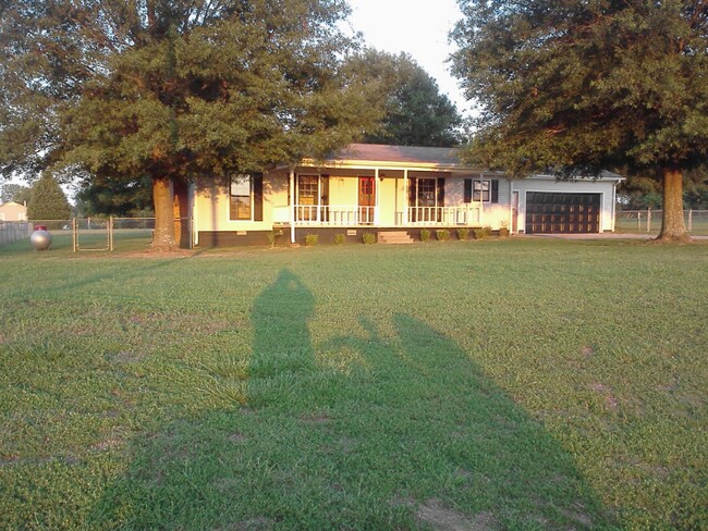 Foto del edificio - 20556 Johnson Rd