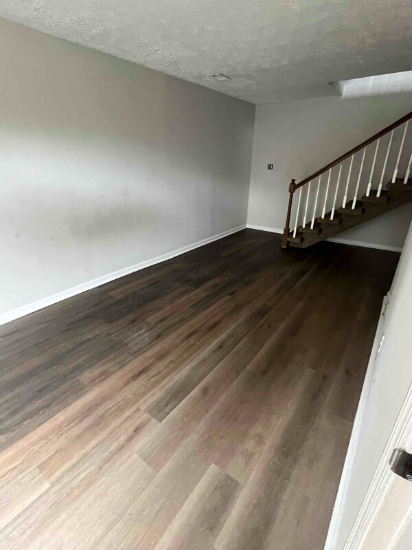 Building Photo - 1044 Idylwild Dr