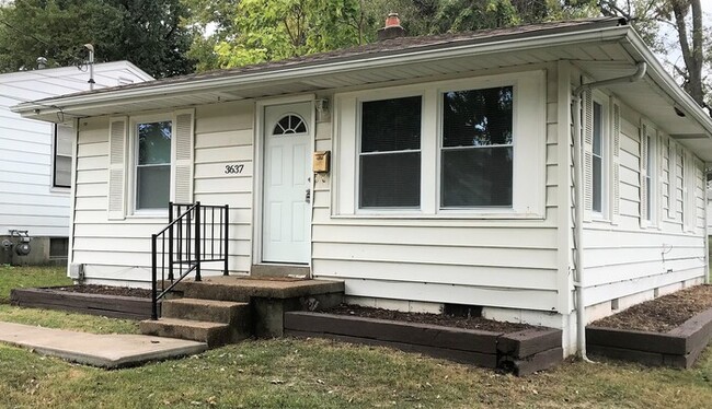 Building Photo - Great home for rent in north county! Move ...