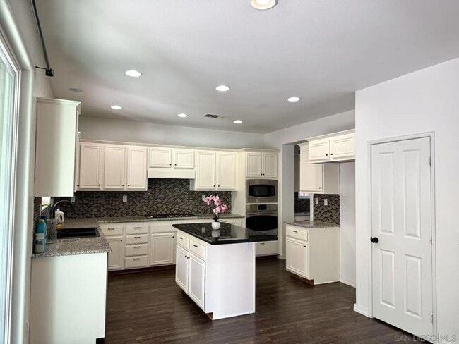 Foto del edificio - 1078 Augusta Cir