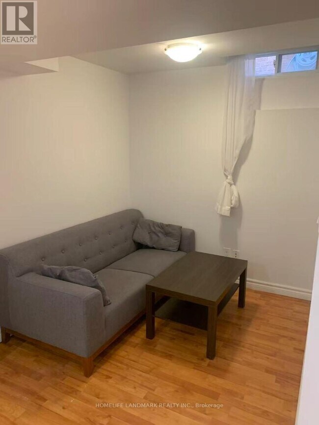 Photo du bâtiment - 356 Brownridge Dr