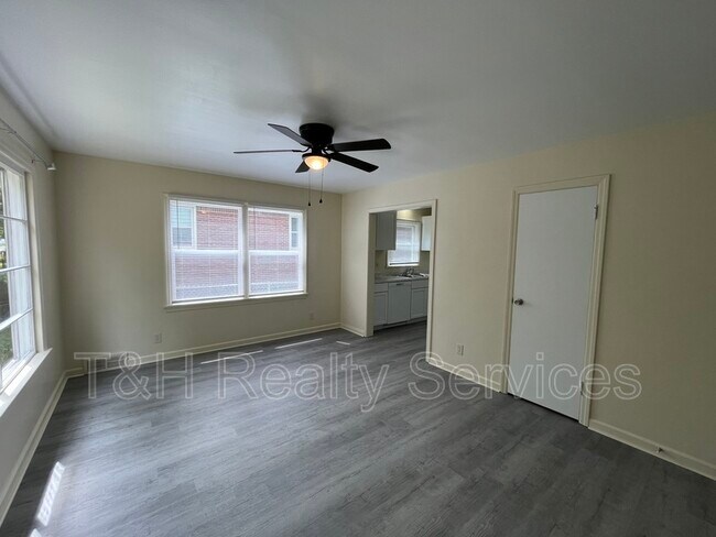 Foto del edificio - 1209 S Armstrong St