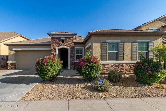 Building Photo - 7973 W Spur Dr