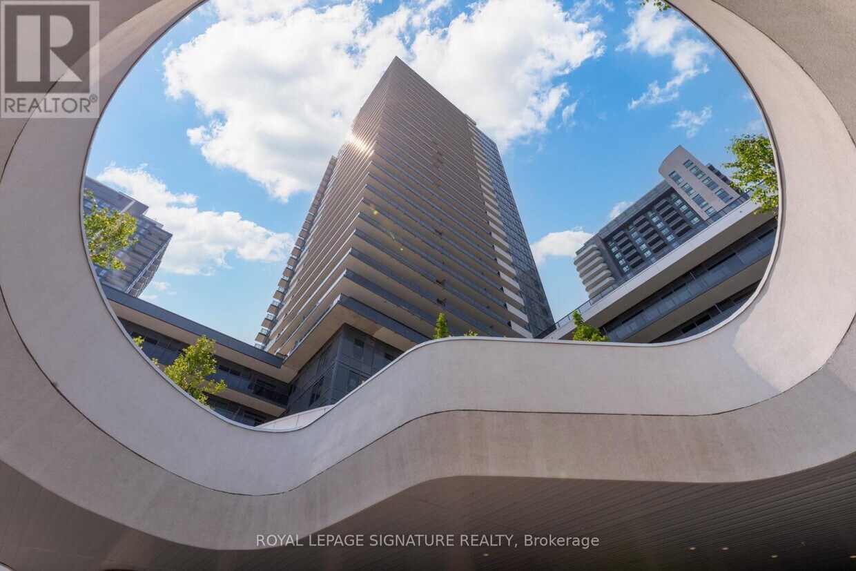 Photo principale - 5105-5105 Hurontario St