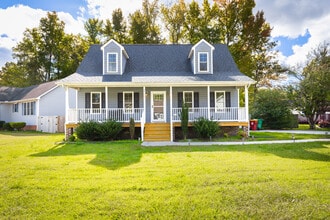 Building Photo - 2446 Gracie White Cir