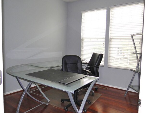 Foto del edificio - 3108 Deerpath Ln