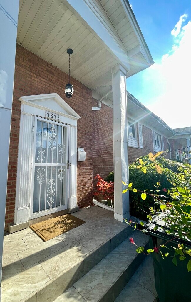 Building Photo - 7873 N Nordica Ave