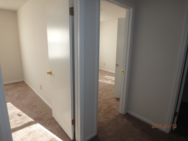 Foto del edificio - 3208 Summer Pl