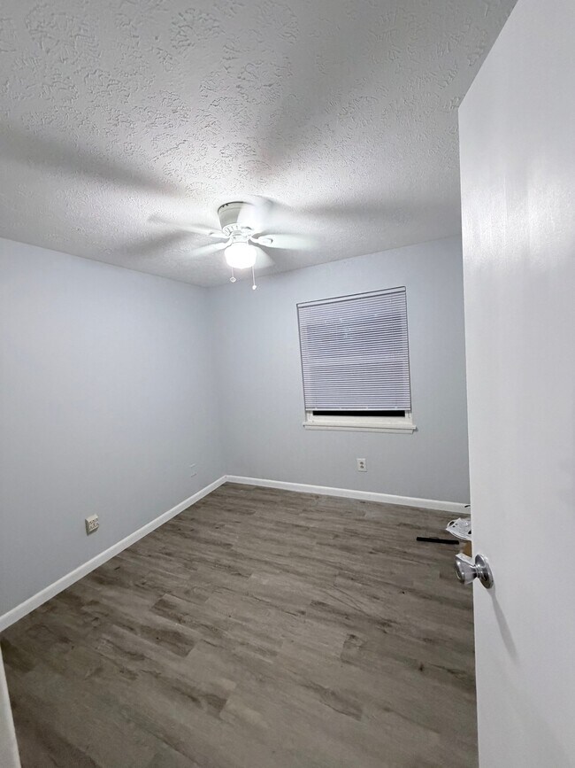 Foto del edificio - 3204 Fordhaven Rd