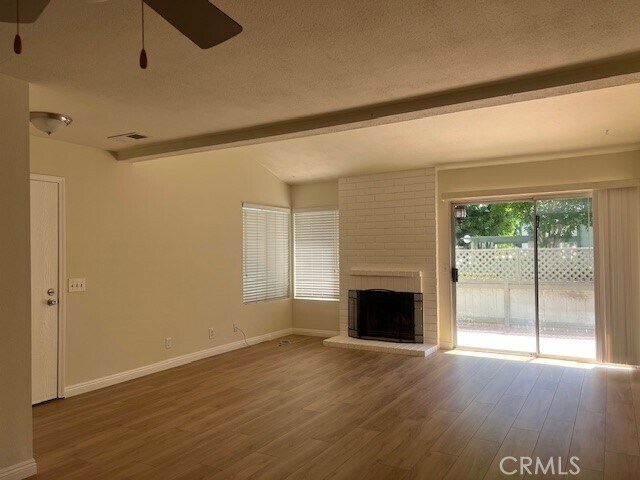 Foto del edificio - 2036 E 5th St
