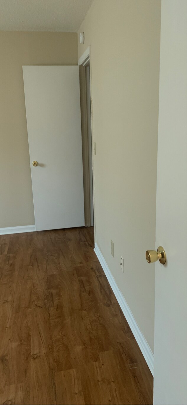 Building Photo - 5470 Shattalon Dr