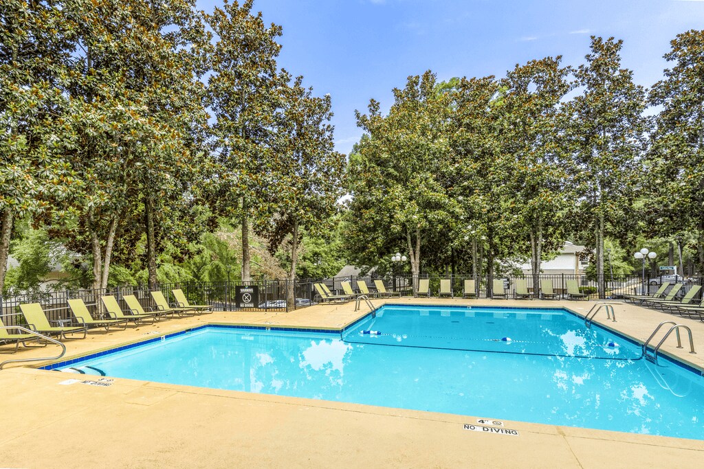 Woodlyn on the Green Apartment Homes Apartments 100 Kempwood Dr Cary