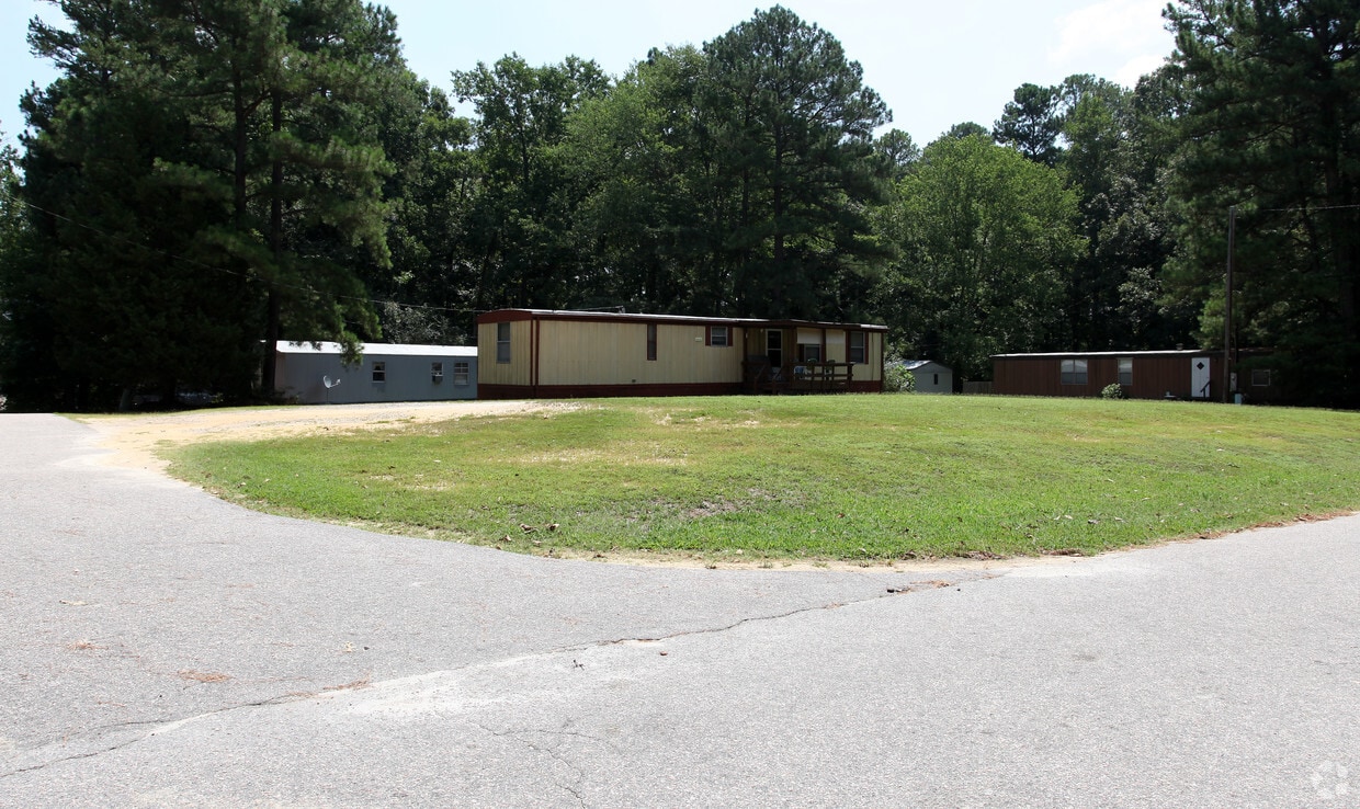 Acres Of Space Mobile Home Park Apartments Knightdale Nc Apartments Com