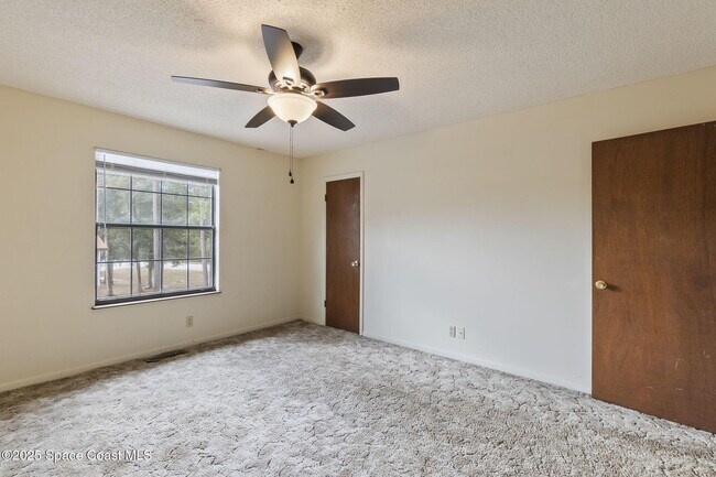 Foto del edificio - 4440 Dorothy Dr