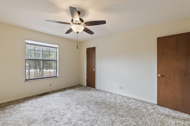 Building Photo - 4440 Dorothy Dr