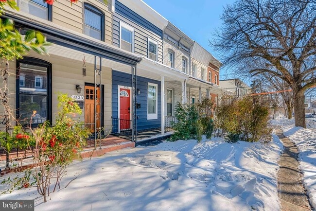 Building Photo - 3533 Keswick Rd