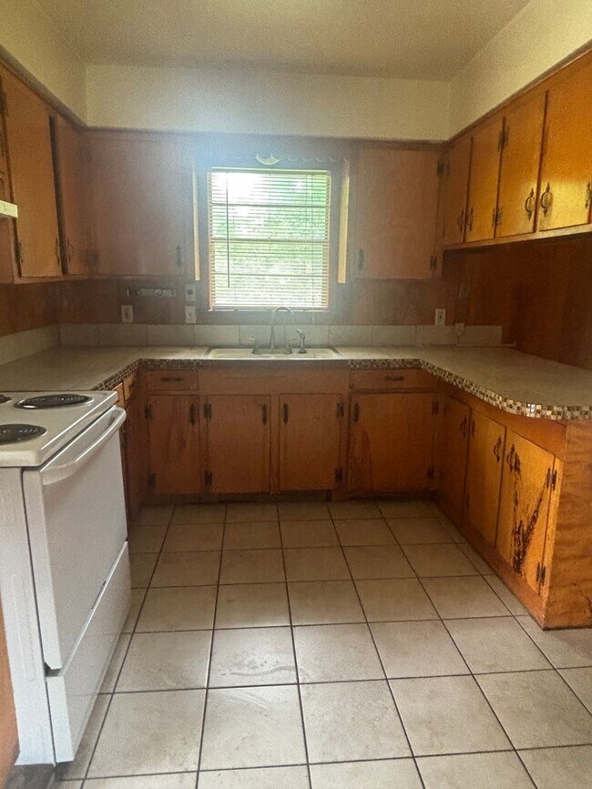 Foto del edificio - 963 Pine Lake Dr