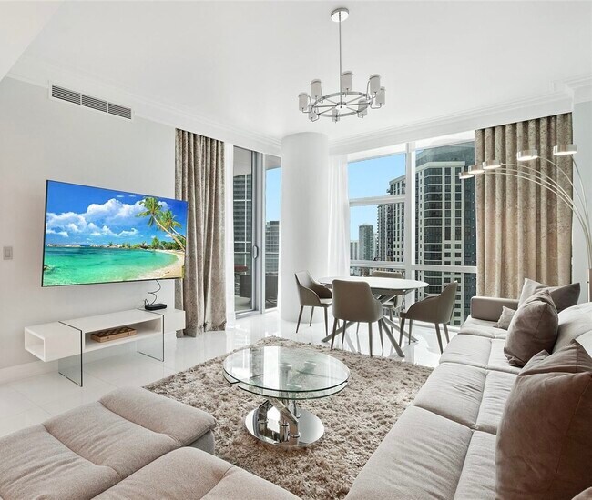 Foto del edificio - 851 NE 1st Ave