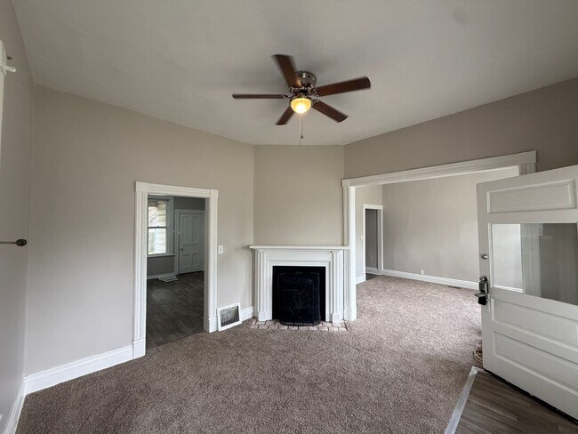 Foto del edificio - 938 W Edwards St