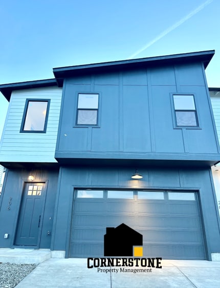 Building Photo - 206 Bogey Ln